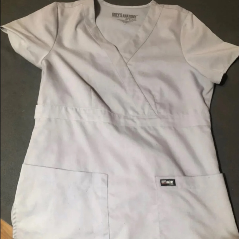 Grey’s anatomy scrubs size small.